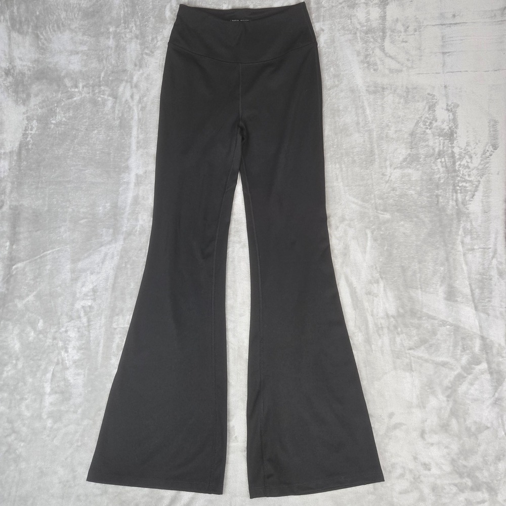 Victoria's Secret Flare Yoga Pants Size M Long Black Yoga Minimalist Athleisure